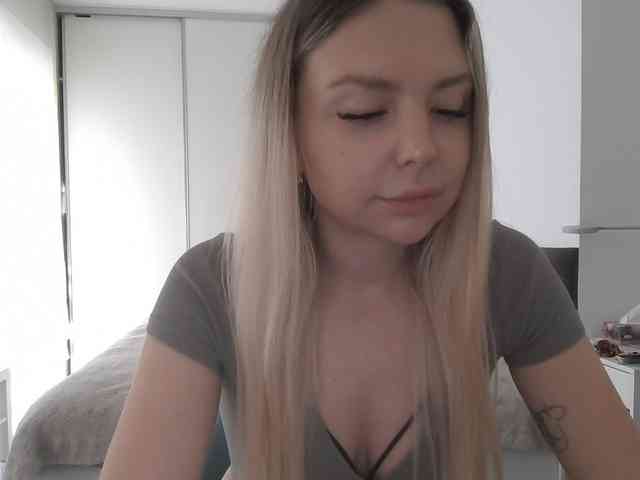 pinkpanther8899 webcam