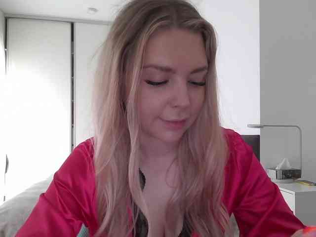 Blondie8853