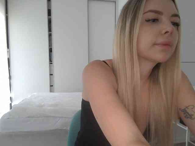 pinkpanther8899 webcam
