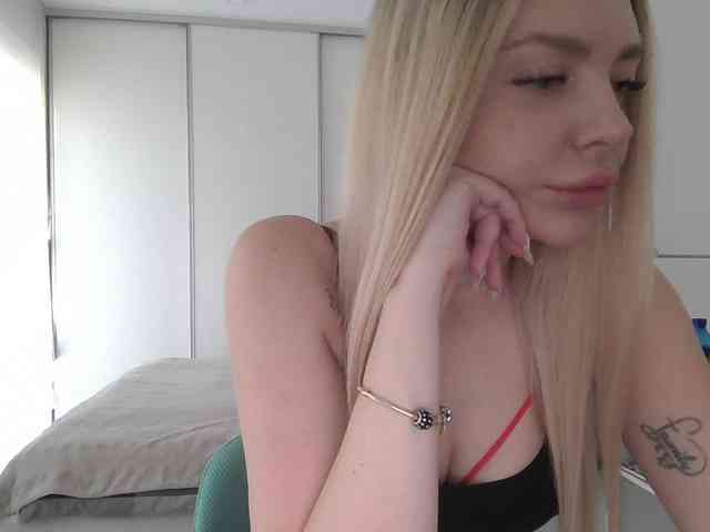 pinkpanther8899 webcam