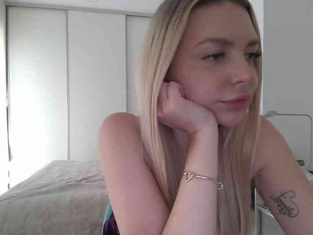 pinkpanther8899 webcam