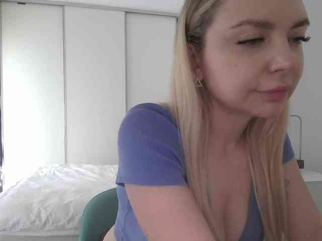 pinkpanther8899 webcam