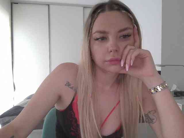 pinkpanther8899 webcam