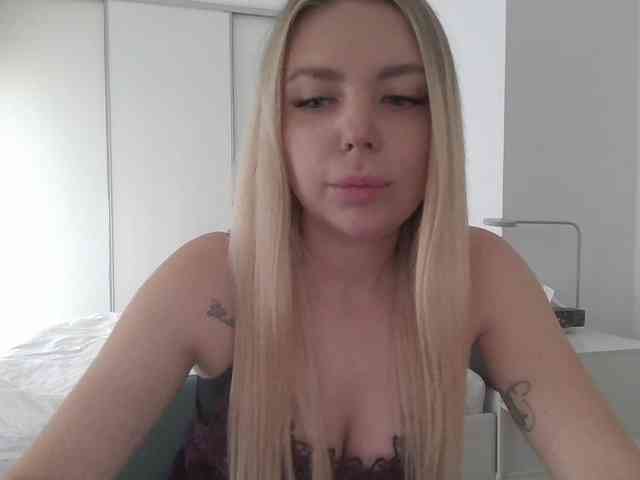 pinkpanther8899 webcam