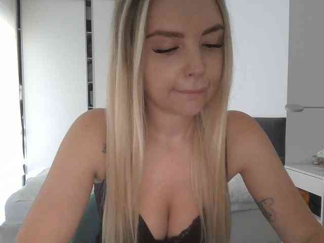 Blondie8853