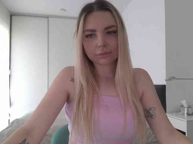 pinkpanther8899 webcam