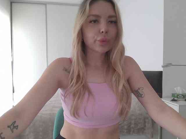pinkpanther8899 webcam