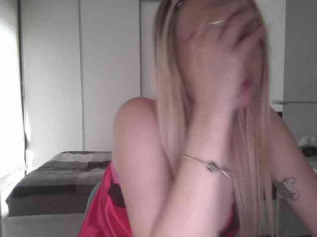 pinkpanther8899 webcam