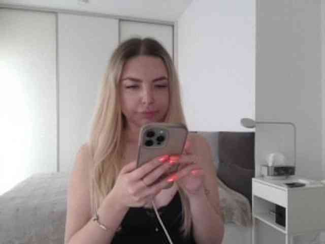 pinkpanther8899 webcam
