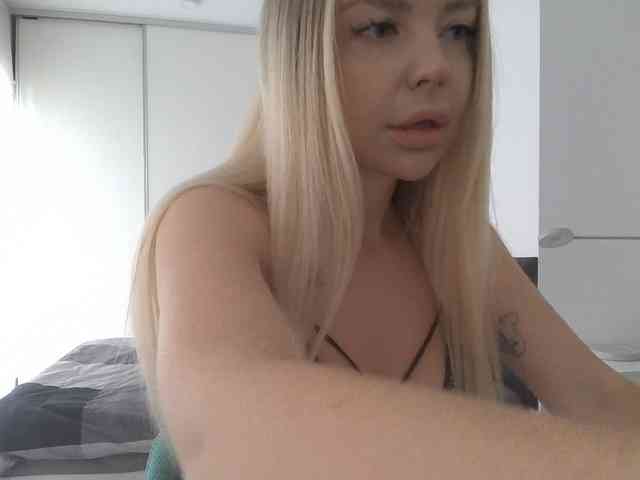 pinkpanther8899 webcam