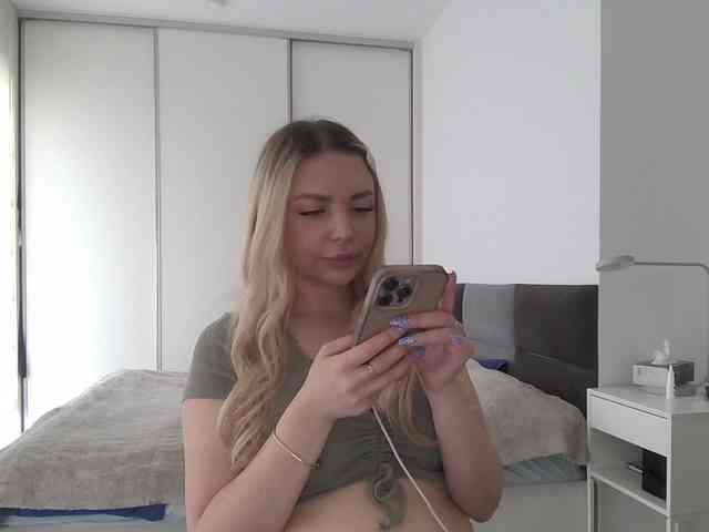 pinkpanther8899 webcam