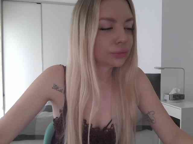 pinkpanther8899 webcam