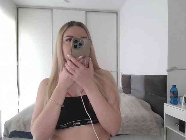 pinkpanther8899 webcam