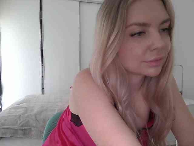 pinkpanther8899 webcam