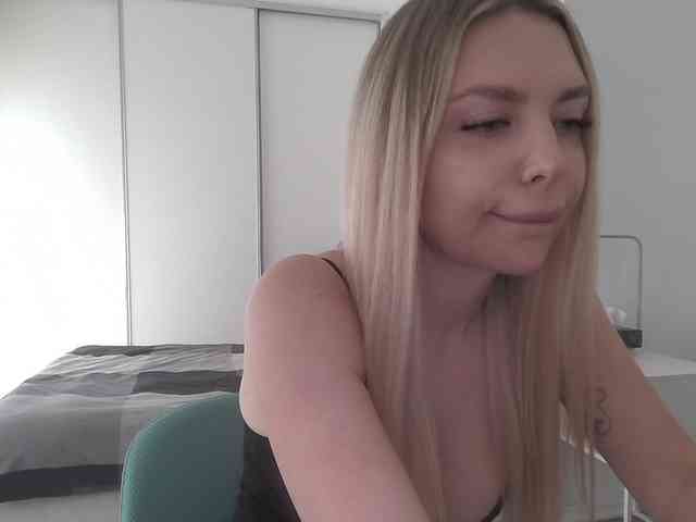 pinkpanther8899 webcam