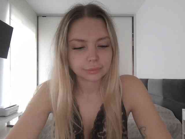 Blondie8853