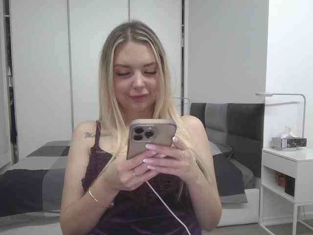pinkpanther8899 webcam