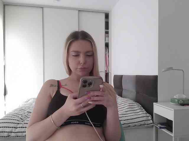 pinkpanther8899 webcam