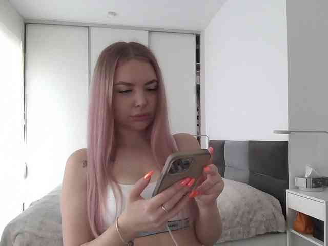 pinkpanther8899 webcam