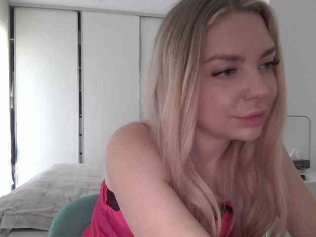 pinkpanther8899 webcam