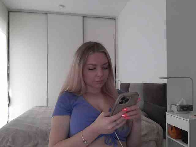 pinkpanther8899 webcam