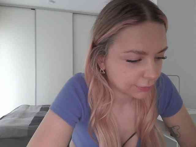 pinkpanther8899 webcam