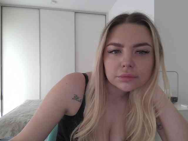 pinkpanther8899 webcam
