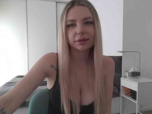 pinkpanther8899 webcam