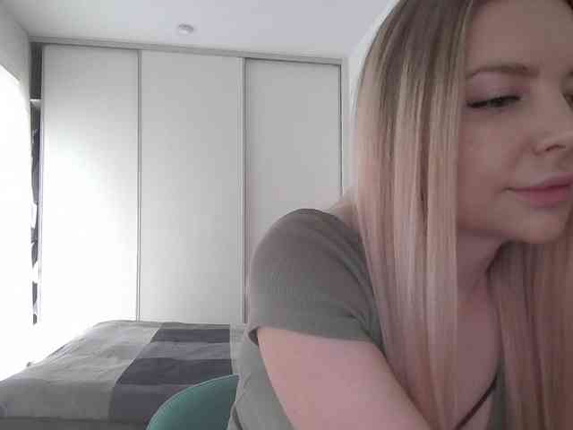 pinkpanther8899 webcam