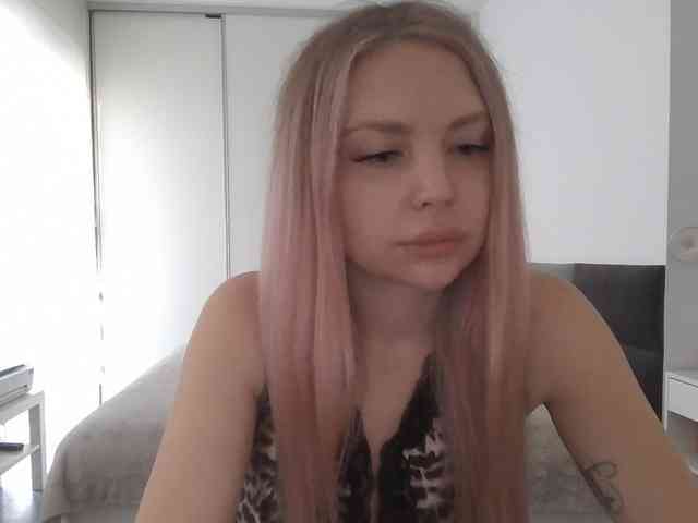 pinkpanther8899 webcam