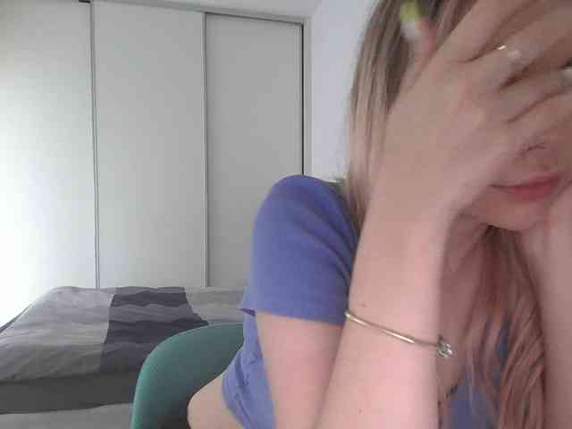 pinkpanther8899 webcam