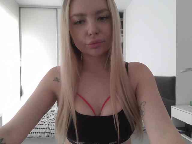 pinkpanther8899 webcam