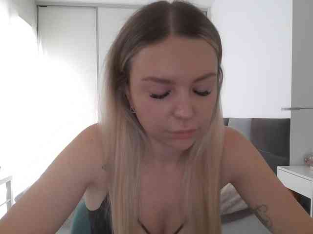 pinkpanther8899 webcam