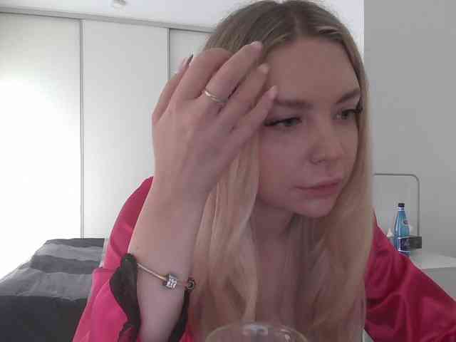 pinkpanther8899 webcam