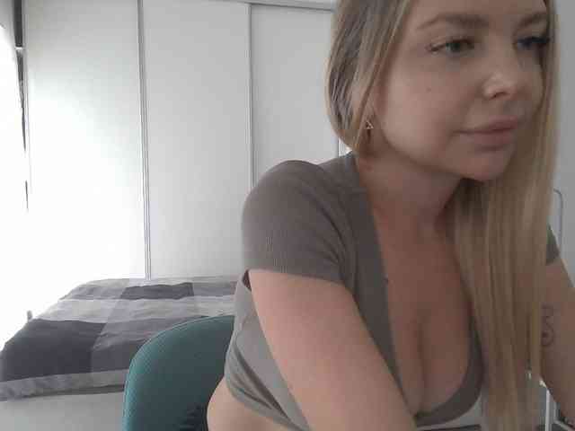 pinkpanther8899 webcam