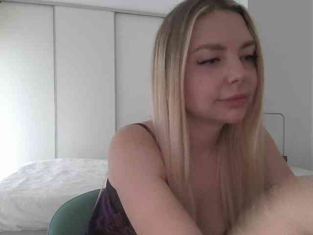 Blondie8853