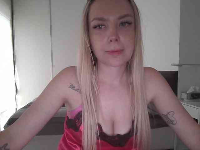 pinkpanther8899 webcam