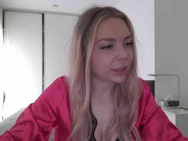 pinkpanther8899 webcam