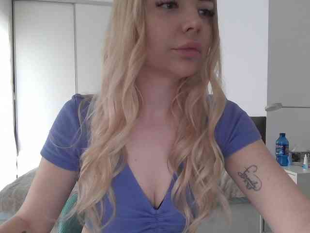 pinkpanther8899 webcam