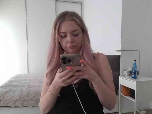 pinkpanther8899 webcam