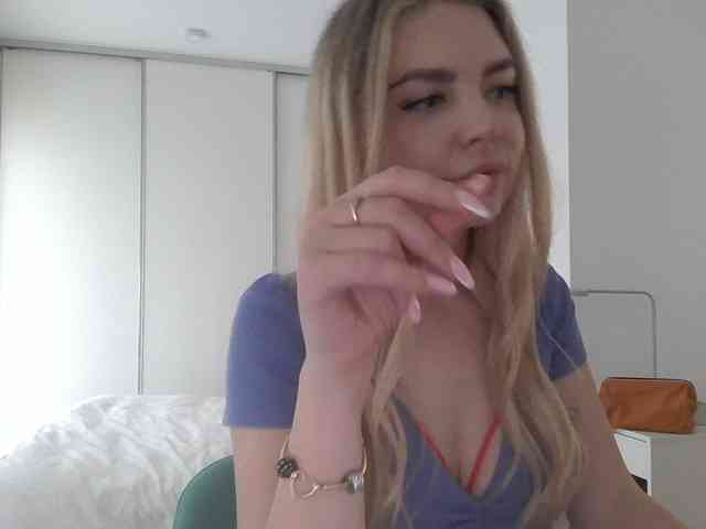 pinkpanther8899 webcam