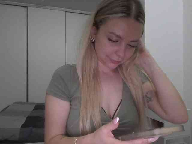 Blondie8853