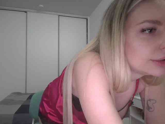 pinkpanther8899 webcam