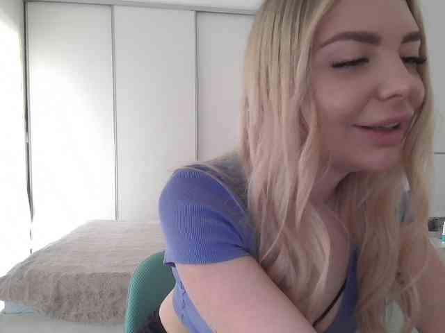 pinkpanther8899 webcam