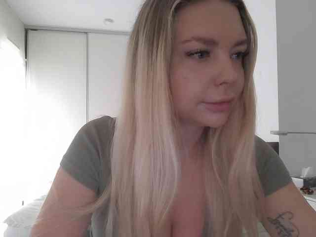 pinkpanther8899 webcam