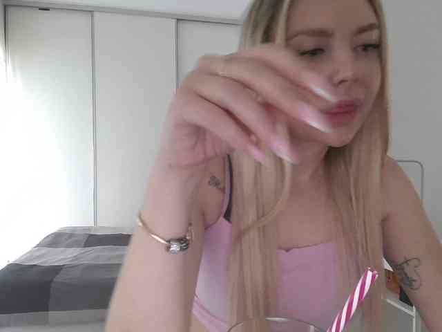pinkpanther8899 webcam