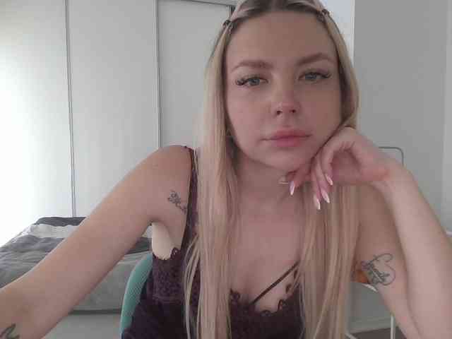 pinkpanther8899 webcam