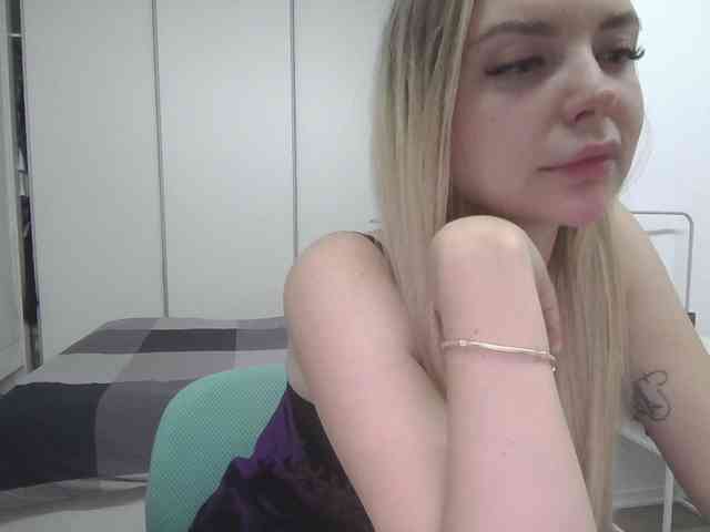 Blondie8853