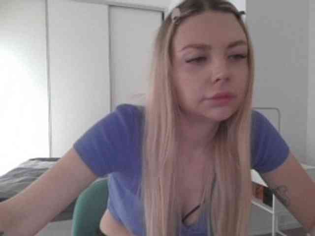 pinkpanther8899 webcam
