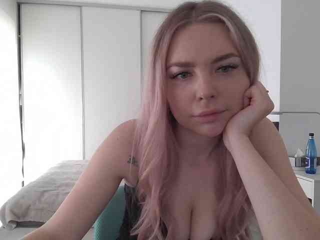 Blondie8853